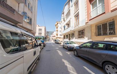 C21 Cius; Kapalı Pazar Yakını Geniş ve Yüksek Giriş Daire