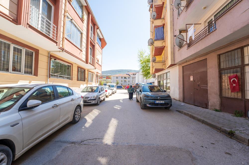 C21 Cius; Kapalı Pazar Yakını Geniş ve Yüksek Giriş Daire