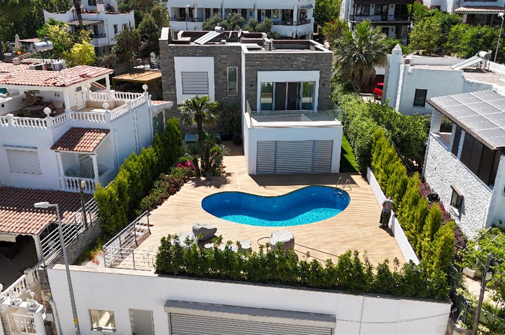 Bodrum Torba Denize 70 metre 6+2 Eşyalı Müstakil Villa