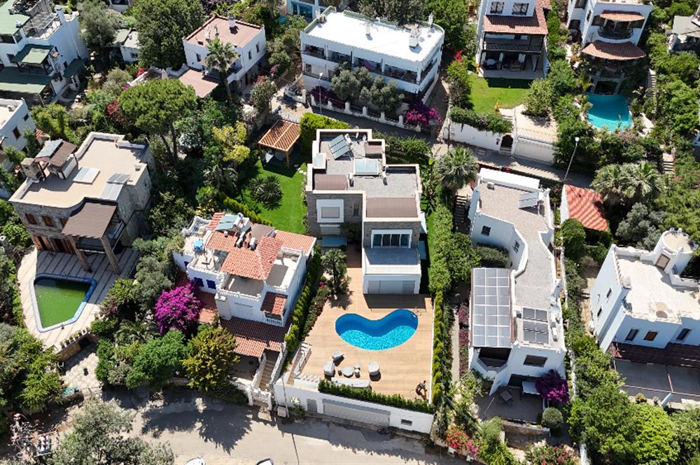 Bodrum Torba Denize 70 metre 6+2 Eşyalı Müstakil Villa