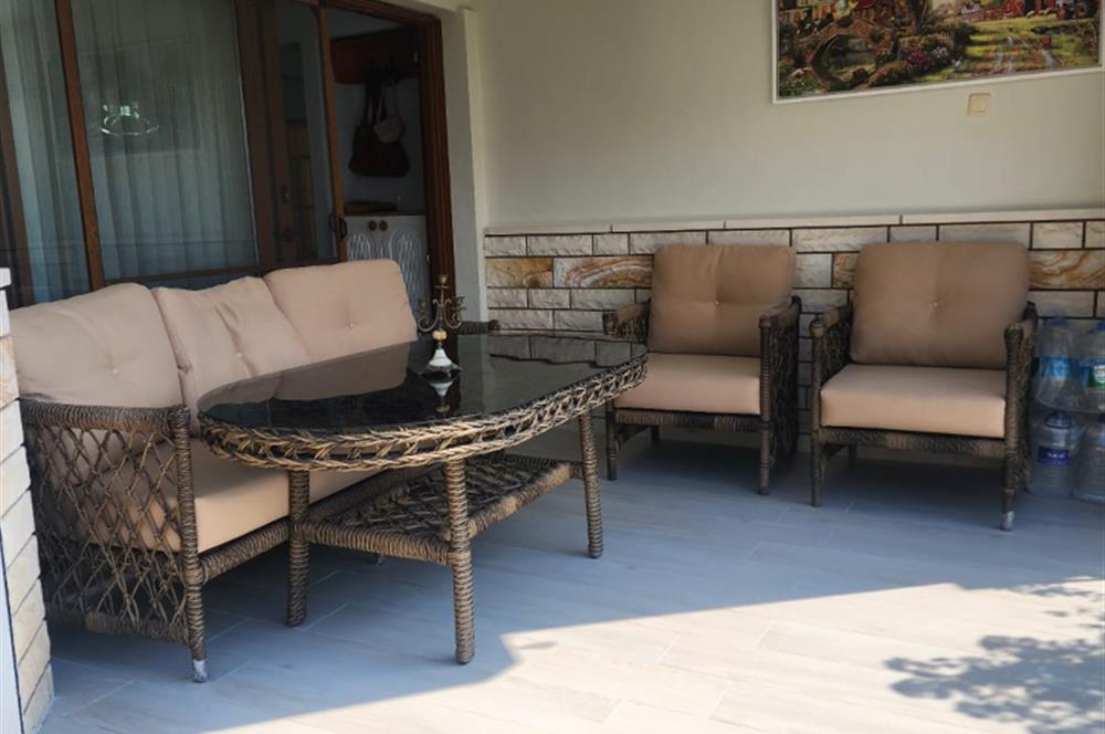 C21 BAL'DAN AYVALIK ALTINOVA'DA DENİZİN KIYISINDA KİRALIK VİLLA