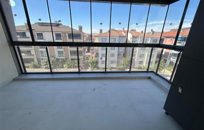 C21 BALDAN TEKNİK LİSE CD SAVAŞTEPE KAVŞAK LOKASYONU SATILIK 4+1