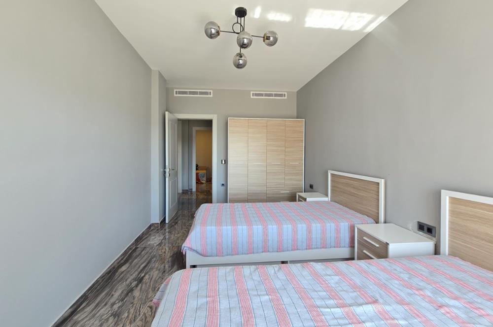 Ortakentte Satılık Deniz Manzaralı Özel Havuzlu Tam Müstakil 4+1 Villa
