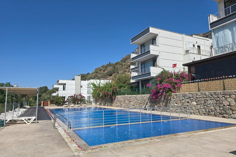 Bağla İdeal Town Sitesinde Satılık Deniz Manzaralı 2+1 Daire