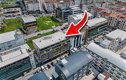 ESENYURT 'TA METROBÜS YANI KİRALIK İŞYERİ -OFİS 700M2 FULL KAT