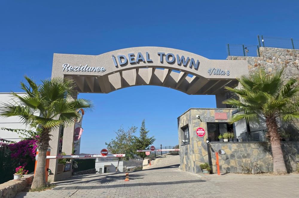 Bağla İdeal Town Sitesinde Satılık Deniz Manzaralı 2+1 Daire