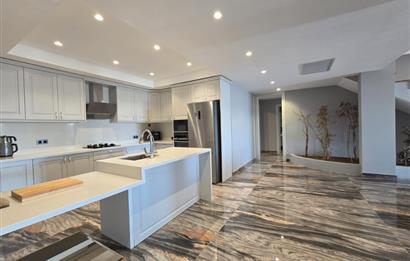 Ortakentte Satılık Deniz Manzaralı Özel Havuzlu Tam Müstakil 4+1 Villa