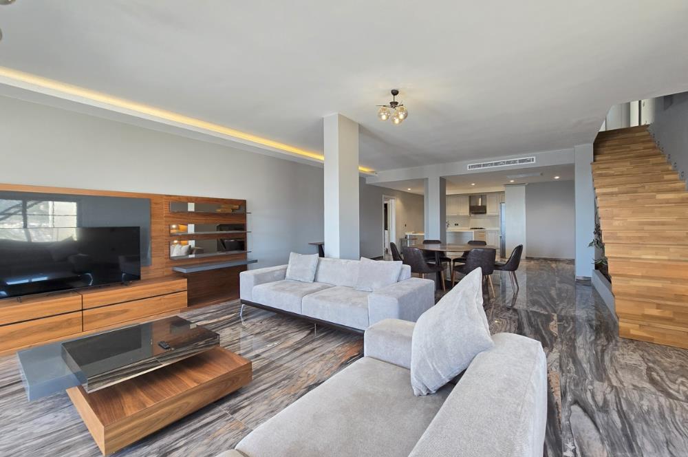 Ortakentte Satılık Deniz Manzaralı Özel Havuzlu Tam Müstakil 4+1 Villa