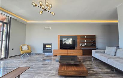 Ortakentte Satılık Deniz Manzaralı Özel Havuzlu Tam Müstakil 4+1 Villa