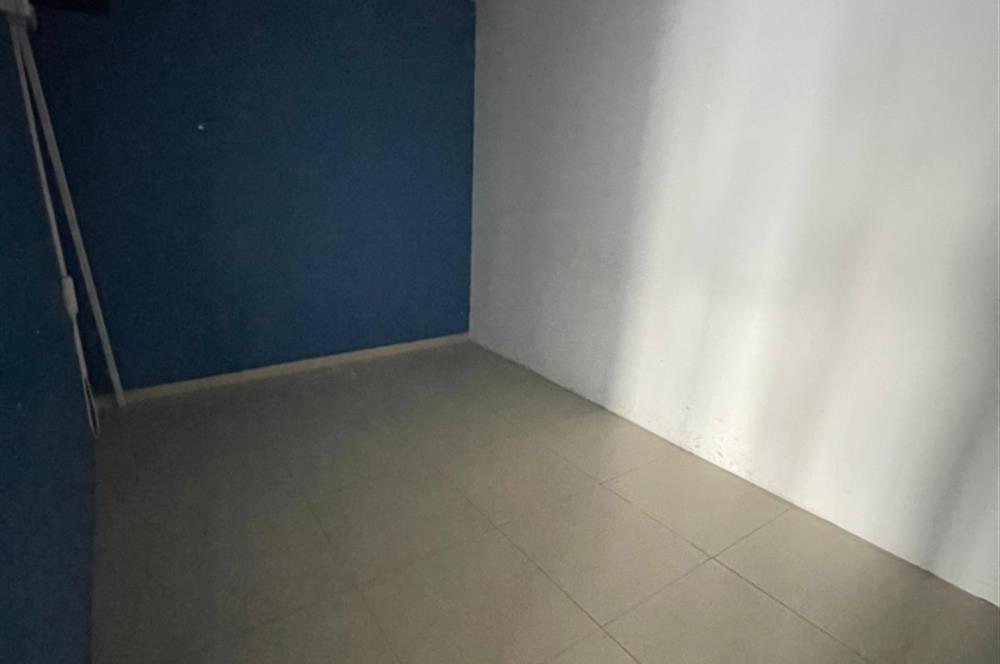 ESENYURT 'TA METROBÜS YANI KİRALIK İŞYERİ -OFİS 700M2 FULL KAT