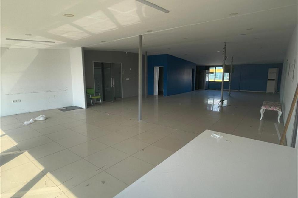 ESENYURT 'TA METROBÜS YANI KİRALIK İŞYERİ -OFİS 700M2 FULL KAT