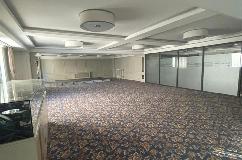  ESENYURT 'TA METROBÜS YANI KİRALIK İŞYERİ -OFİS 700M2 FULL KAT