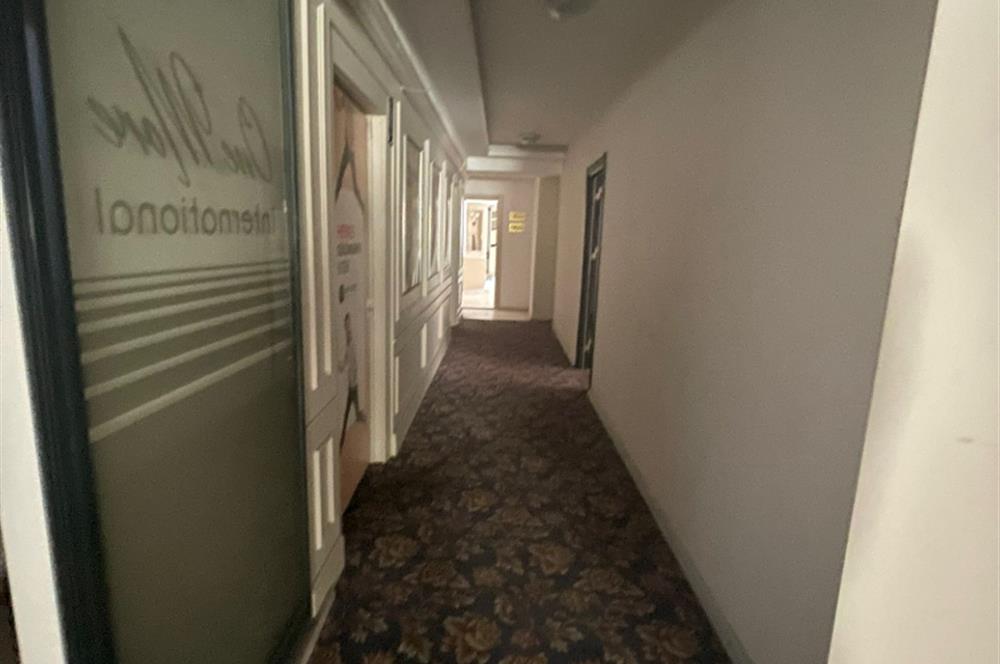  ESENYURT 'TA METROBÜS YANI KİRALIK İŞYERİ -OFİS 700M2 FULL KAT