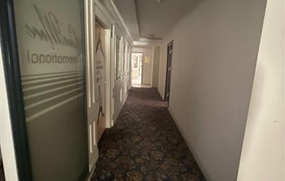  ESENYURT 'TA METROBÜS YANI KİRALIK İŞYERİ -OFİS 700M2 FULL KAT