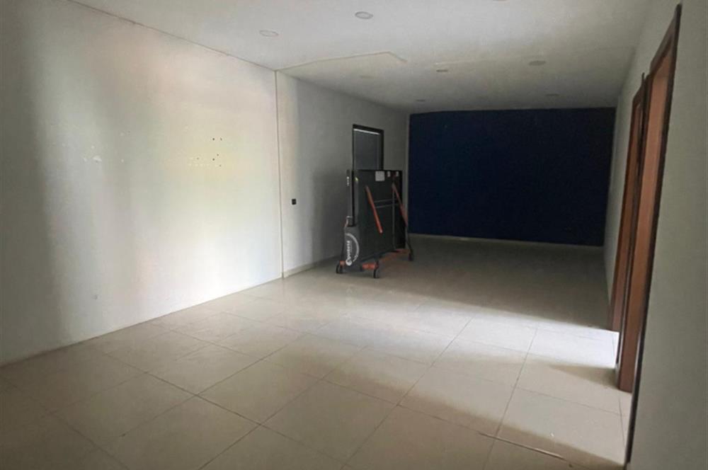 ESENYURT 'TA METROBÜS YANI KİRALIK İŞYERİ -OFİS 700M2 FULL KAT