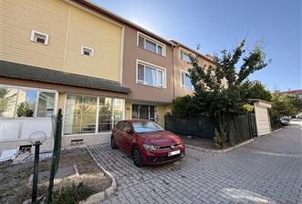 BAĞLICA MERKEZDE 4+1 TRİPLEKS VİLLA BAHÇELİ DORUKCAN-1 SİTESİ