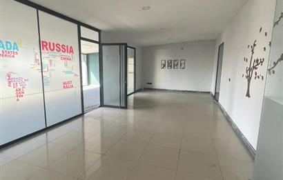 ESENYURT 'TA METROBÜS YANI KİRALIK İŞYERİ -OFİS 700M2 FULL KAT