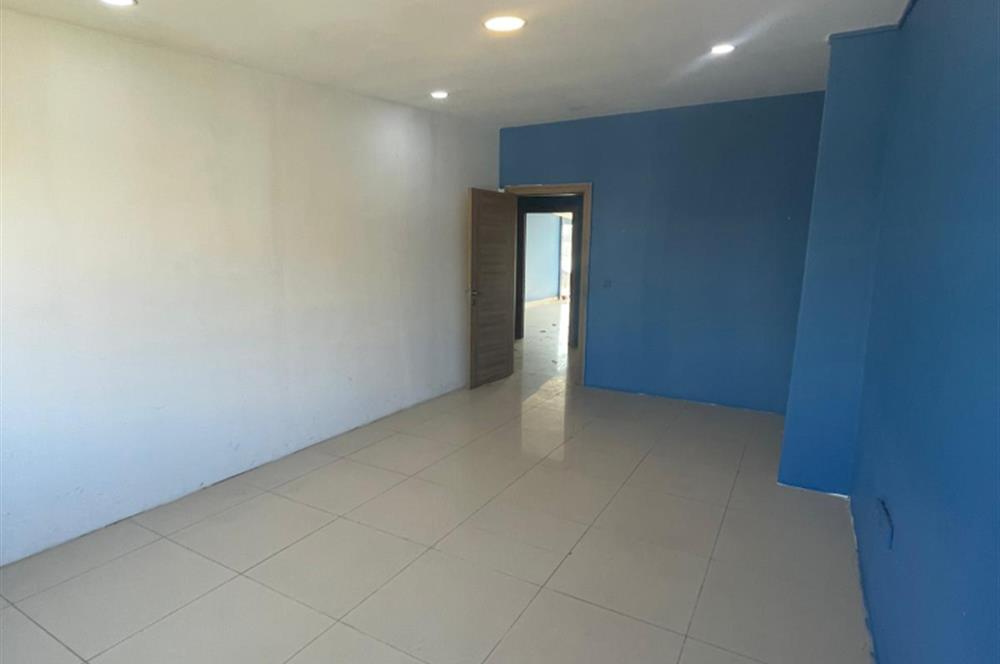 ESENYURT 'TA METROBÜS YANI KİRALIK İŞYERİ -OFİS 700M2 FULL KAT