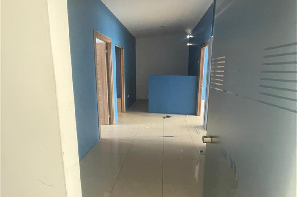 ESENYURT 'TA METROBÜS YANI KİRALIK İŞYERİ -OFİS 700M2 FULL KAT