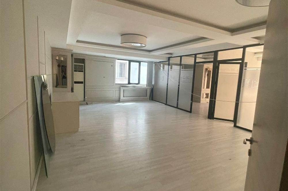  ESENYURT 'TA METROBÜS YANI KİRALIK İŞYERİ -OFİS 700M2 FULL KAT