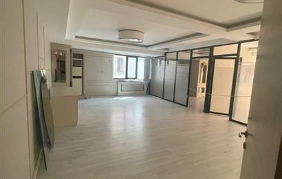  ESENYURT 'TA METROBÜS YANI KİRALIK İŞYERİ -OFİS 700M2 FULL KAT
