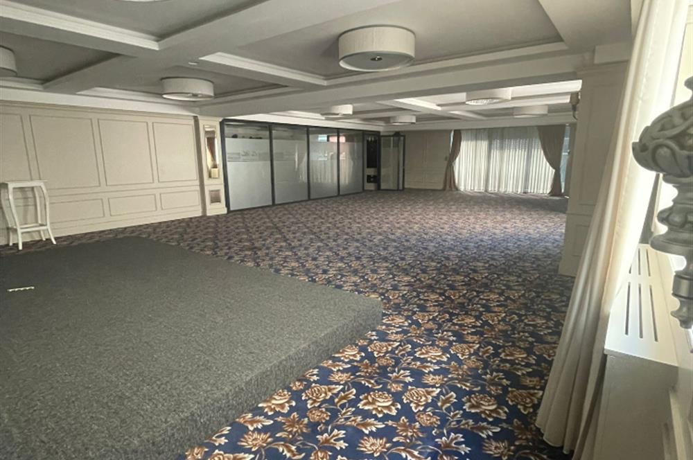  ESENYURT 'TA METROBÜS YANI KİRALIK İŞYERİ -OFİS 700M2 FULL KAT