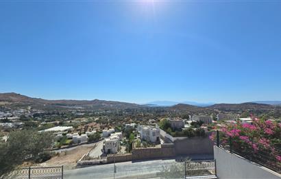 Ortakentte Satılık Deniz Manzaralı Özel Havuzlu Tam Müstakil 4+1 Villa