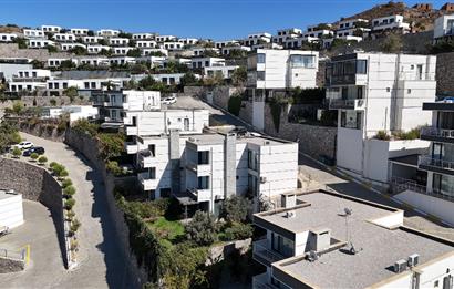 Bağla İdeal Town Sitesinde Satılık Deniz Manzaralı 2+1 Daire