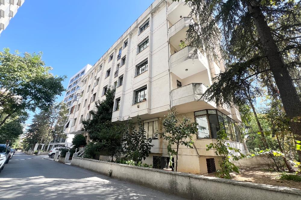 GÖZTEPE GÜLHANE SOKAKTA SATILIK 3+1