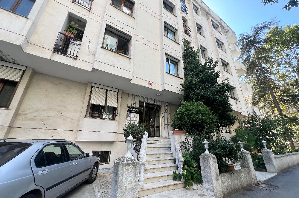 GÖZTEPE GÜLHANE SOKAKTA SATILIK 3+1