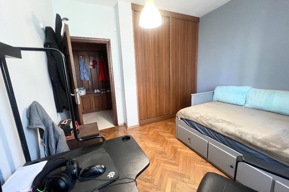 GÖZTEPE GÜLHANE SOKAKTA SATILIK 3+1