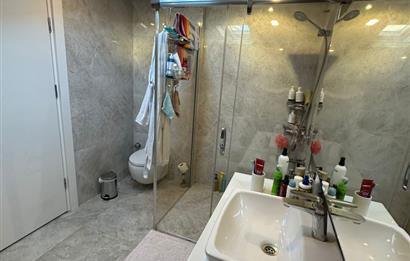 CADDEBOSTAN'DA BAĞDAT CADDESİ'NE PARALEL SATILIK 5+1 DAİRE