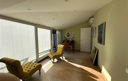 CADDEBOSTAN'DA BAĞDAT CADDESİ'NE PARALEL SATILIK 5+1 DAİRE
