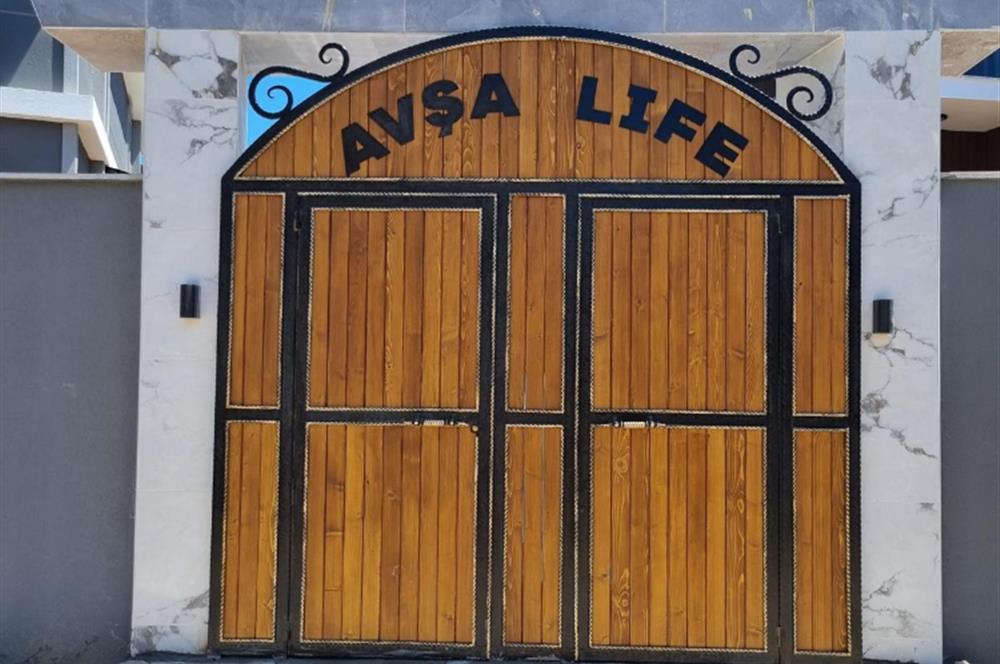 BALIKESİR AVŞA ADASINDA HAVUZLU VİLLA