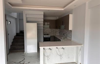 BALIKESİR AVŞA ADASINDA HAVUZLU VİLLA