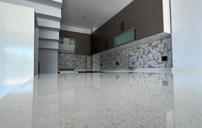 BALIKESİR AVŞA ADASINDA HAVUZLU VİLLA