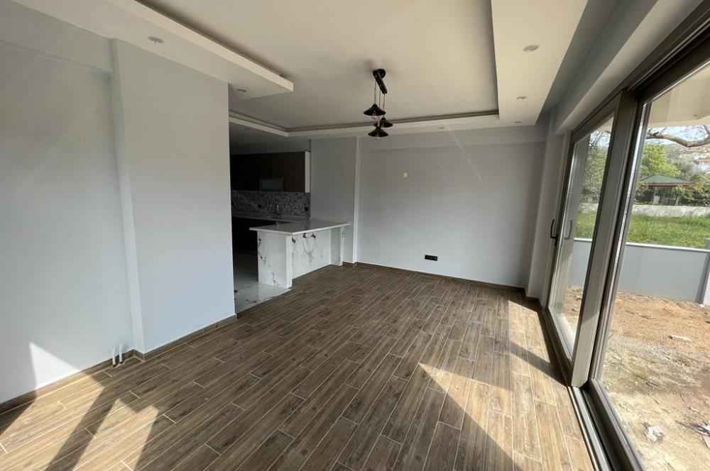 BALIKESİR AVŞA ADASINDA HAVUZLU VİLLA