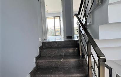 BALIKESİR AVŞA ADASINDA HAVUZLU VİLLA