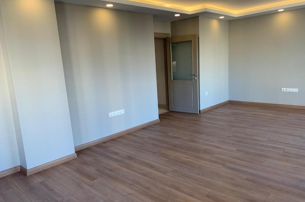 BAĞDAT CADDESİNE YÜRÜME MESAFESİNDE GENİŞ 3+1 SATILIK DAİRE