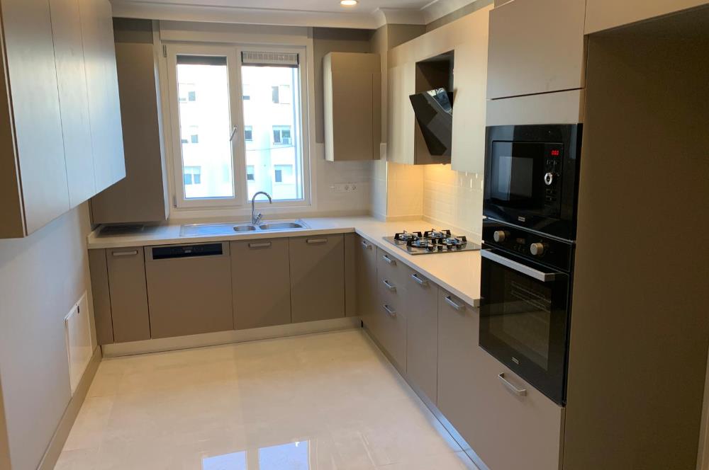 BAĞDAT CADDESİNE YÜRÜME MESAFESİNDE GENİŞ 3+1 SATILIK DAİRE