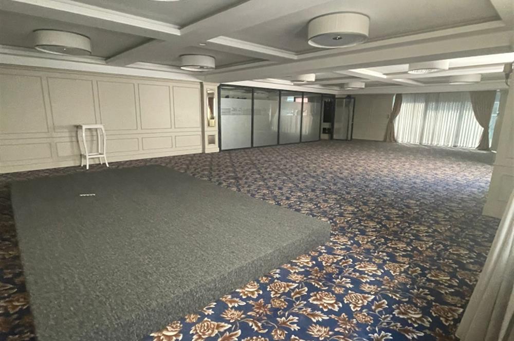 ESENYURT 'TA METROBÜS YANI KİRALIK İŞYERİ -OFİS 700M2 FULL KAT