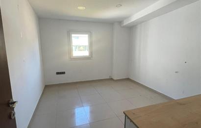 ESENYURT 'TA METROBÜS YANI KİRALIK İŞYERİ -OFİS 700M2 FULL KAT