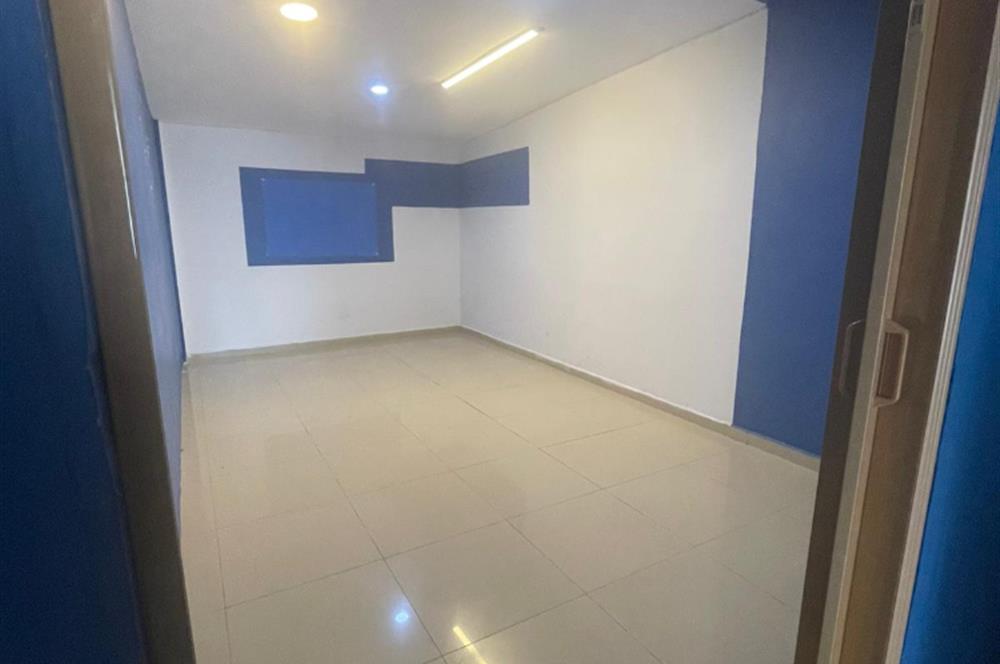ESENYURT 'TA METROBÜS YANI KİRALIK İŞYERİ -OFİS 700M2 FULL KAT