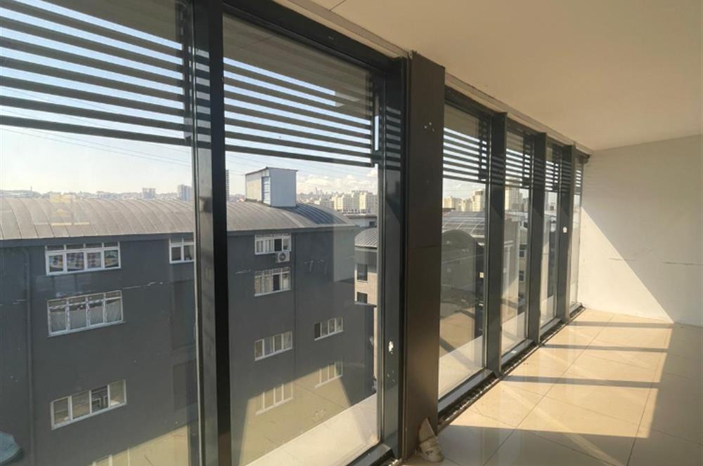 ESENYURT 'TA METROBÜS YANI KİRALIK İŞYERİ -OFİS 700M2 FULL KAT