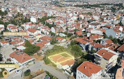 Century21 Bal'dan Dinkçilerde Satılık 2 Katlı Avlulu Kargir Ev