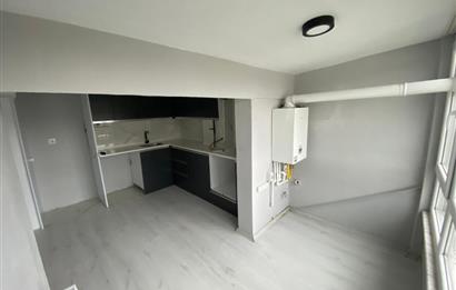 CENTURY 21'DEN KARŞIYAKA'DA 2+1 SATILIK FIRSAT DAİRE