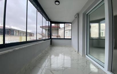 CENTURY 21'DEN KARŞIYAKA'DA 2+1 SATILIK FIRSAT DAİRE
