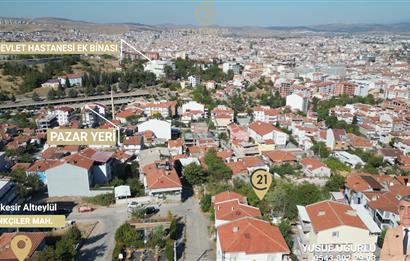 Century21 Bal'dan Dinkçilerde Satılık 2 Katlı Avlulu Kargir Ev