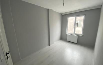 CENTURY 21'DEN KARŞIYAKA'DA 2+1 SATILIK FIRSAT DAİRE