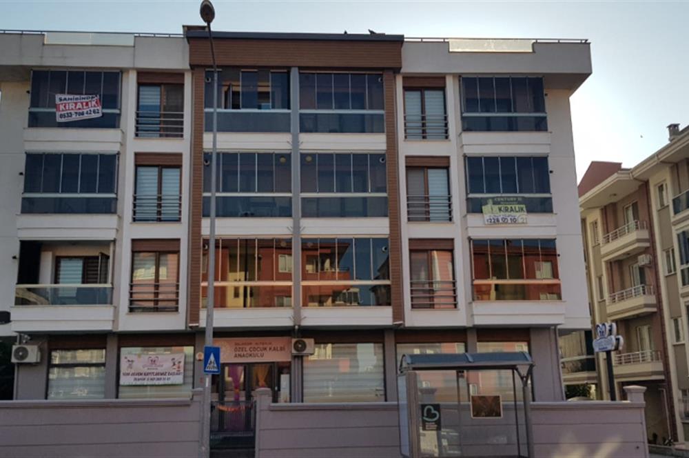 Century21 Bal' dan Bahçelievler'de Eşyasız 1+1  Daire